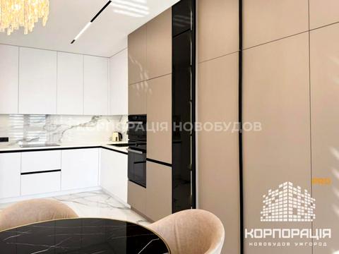 квартира за адресою Волошина, 10