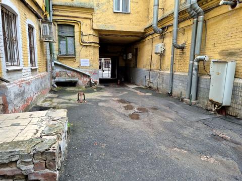 коммерческая по адресу Олеся Гончара ул., 24-Б