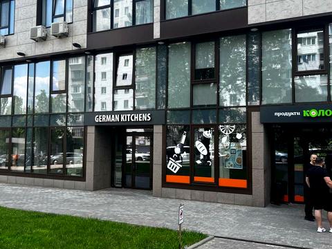 комерційна за адресою Василя Тютюнника вул. (Анрі Барбюса), 28-А