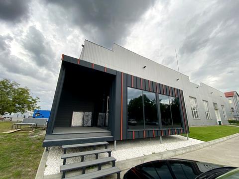комерційна за адресою Незалежності бульв. (50 років Жовтня), 18