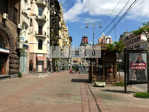 комерційна за адресою Велика Васильківська вул. (Червоноармійська), 18