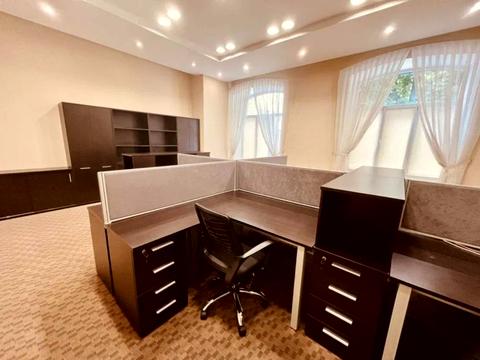 комерційна за адресою Митрофана Довнар-Запольського вул., 7а