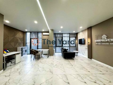 комерційна за адресою Андрія Верхогляда вул. (Михайла Драгомирова), 17-Б