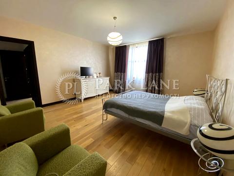 квартира по адресу Гоголевская ул., 4