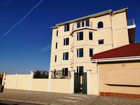 комерційна за адресою Перемоги вул., 7