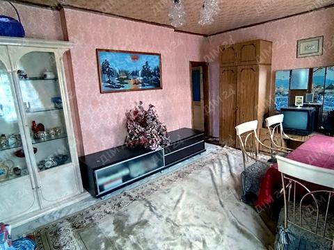будинок за адресою центральна, 1