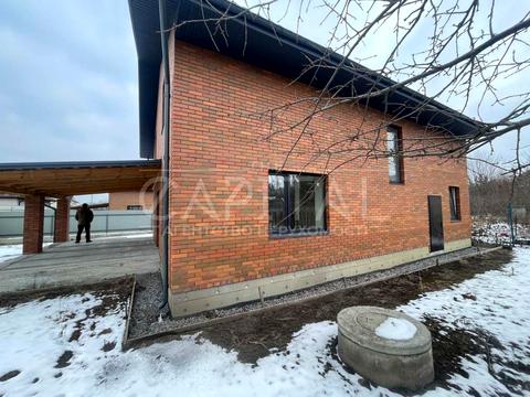 будинок за адресою Шкільна вул., 1