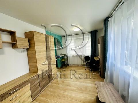 квартира за адресою Зодчих вул., 12
