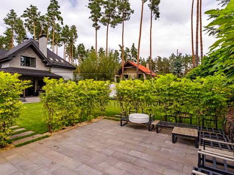 будинок за адресою Успішна