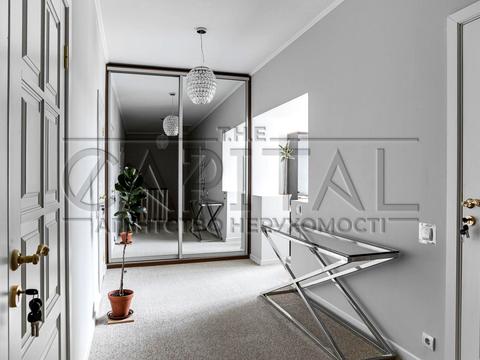 будинок за адресою Святошинський район