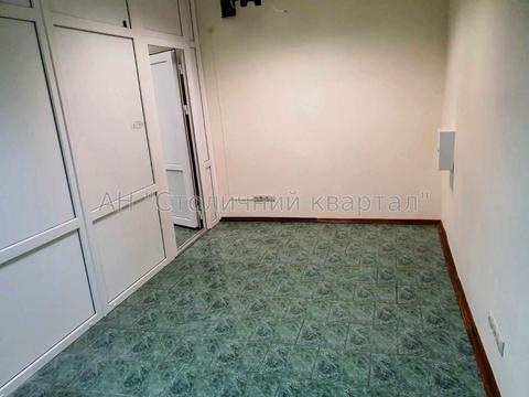 комерційна за адресою Леся Курбаса просп., 1-Б