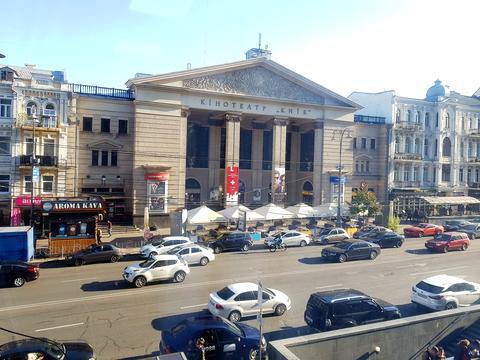 комерційна за адресою Велика Васильківська вул. (Червоноармійська), 16