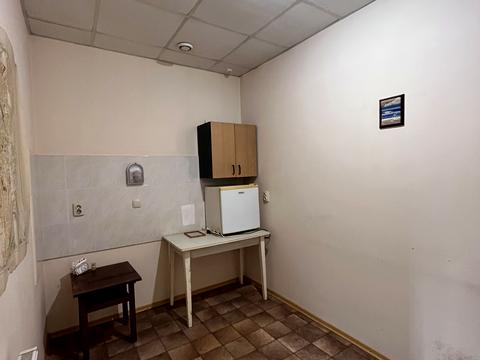 комерційна за адресою Чорновола вул., 107а