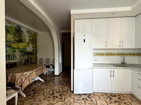 квартира за адресою Євгена Коновальця вул., 11