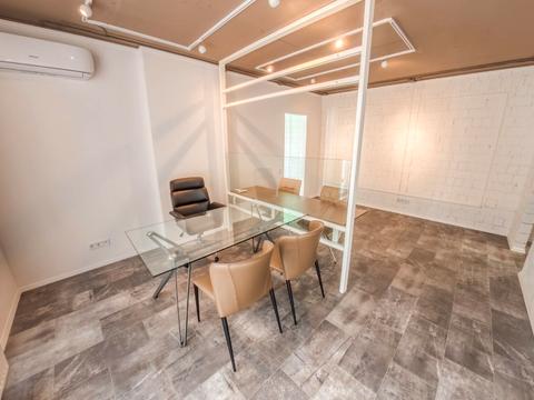 комерційна за адресою Зарічна вул., 6