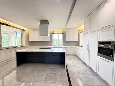 будинок за адресою Ульяни Громової вул.