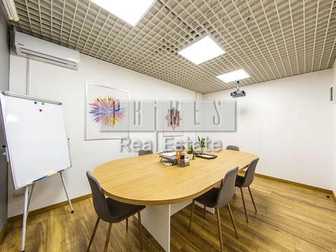 комерційна за адресою Саксаганського вул., 121