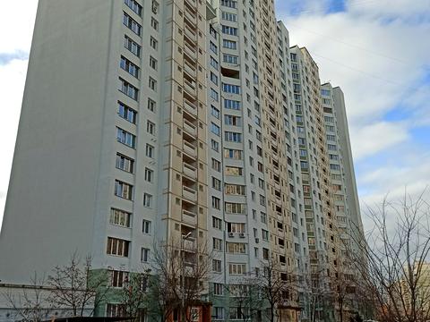 квартира по адресу Драгоманова ул., 8-А