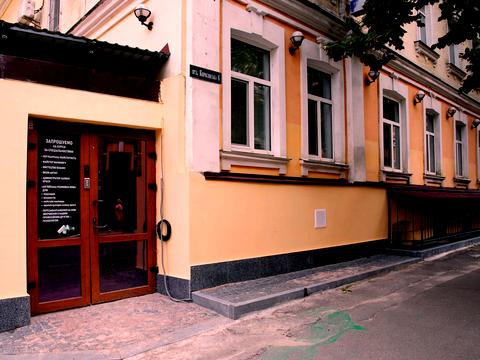 комерційна за адресою Кирилівська вул. (Фрунзе), 6