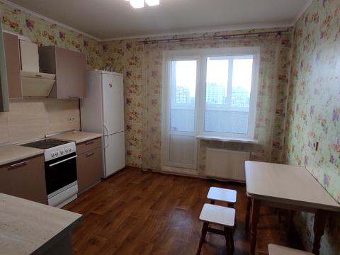 квартира за адресою Сергія Данченка вул., 5