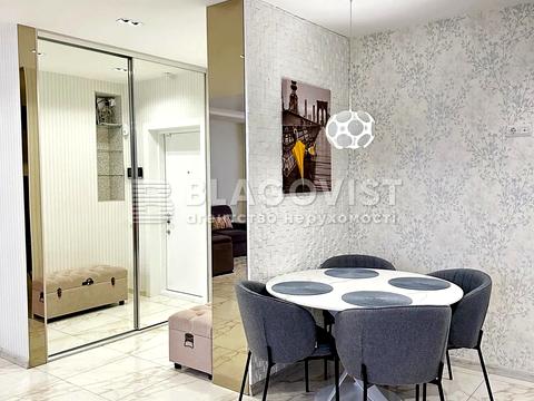 квартира по адресу Софии Русовой ул., 5