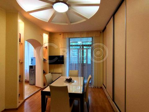квартира за адресою Кропивницького вул., 54
