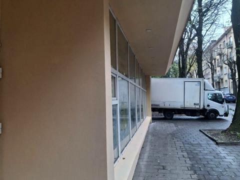 коммерческая по адресу Ефремова ул., 33