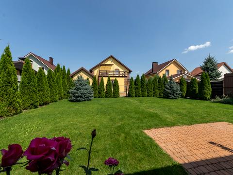 будинок за адресою Садова, 10Б