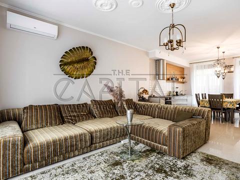 будинок за адресою Буча, Богдана Хмельницького бульв.