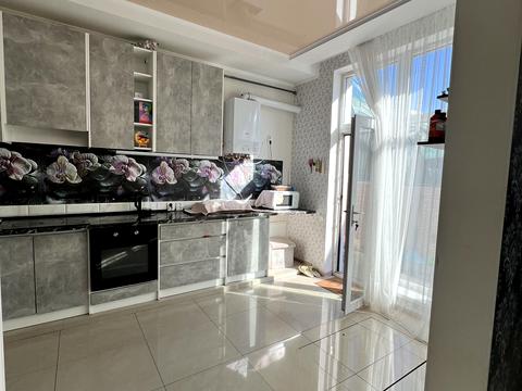 будинок за адресою смт. Таїрове, Первокольорова, 45
