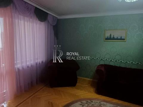 квартира за адресою Анни Ахматової вул., 6