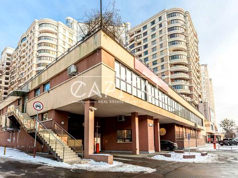 комерційна за адресою Жилянська вул., 59