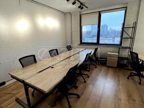 коммерческая по адресу Антоновича ул. (Горького), 74-78