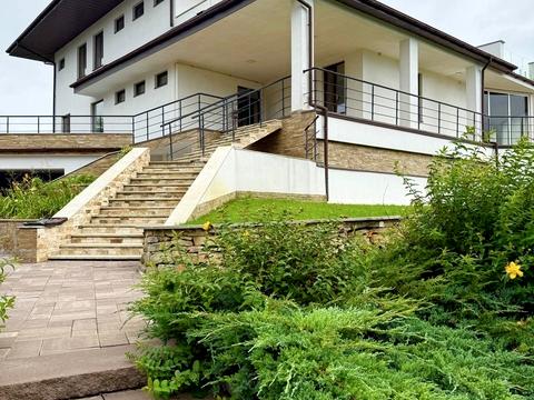 будинок за адресою с. Лісники, Ульяни Громової вул.