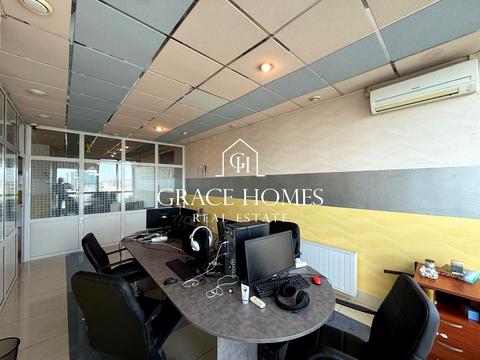 комерційна за адресою Саксаганського вул., 121