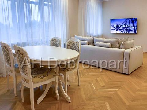 квартира за адресою Михайла Омеляновича-Павленка вул. (Суворова), 13