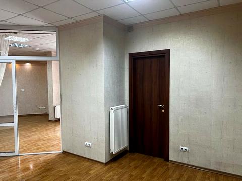 комерційна за адресою Святослава Караванського вул. (Жуковського), 33