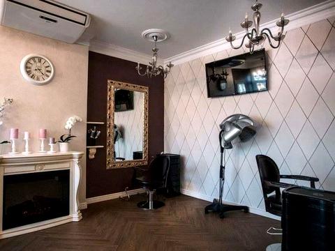 комерційна за адресою Вікентія Шандора пл., 88