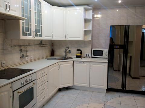 квартира за адресою Богатирська вул., 6/1