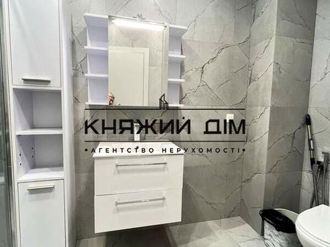 квартира за адресою Дніпровська набережна вул., 17В