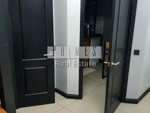 комерційна за адресою Інститутська вул., 22/7