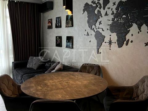 квартира за адресою Київ, Предславинська вул., 40