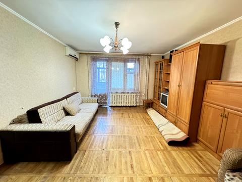 квартира за адресою Менахем-Мендл Шнеєрсона вул. (Мініна), 19