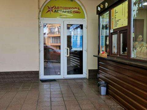 комерційна за адресою Сергія Подолинського вул. (Благоєва), 31Б