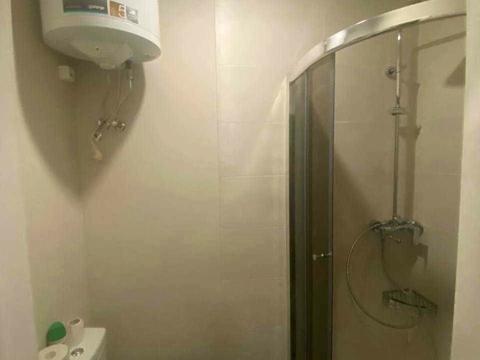 комерційна за адресою Андрія Верхогляда вул. (Михайла Драгомирова), 2-А