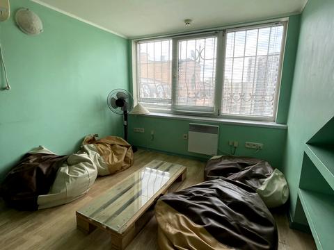 комерційна за адресою Павлівська вул., 17