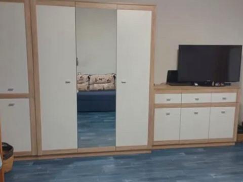 квартира по адресу Ильфа и Петрова ул., 4