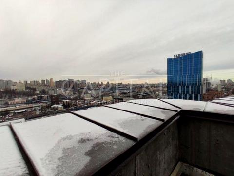 комерційна за адресою Жилянська вул., 59