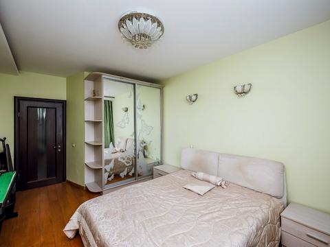 квартира за адресою Анни Ахматової вул., 35-А