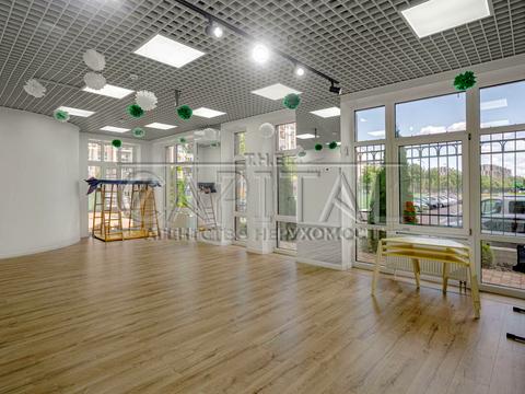 комерційна за адресою Метрологічна вул., 56